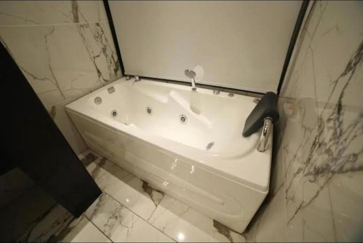 Grand Ittehad Boutique Hotel Lahor Kültér fotó